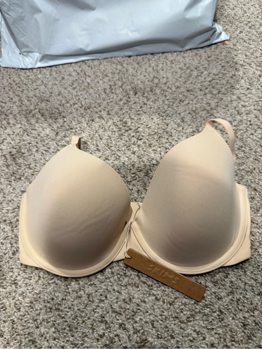 SKIMS Fits Everybody T-Shirt Bra